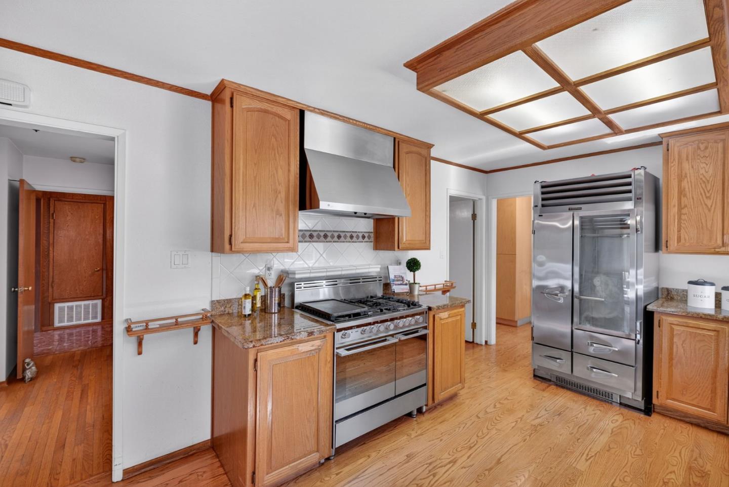 Detail Gallery Image 13 of 46 For 3277 Ensalmo Ave, San Jose,  CA 95118 - 3 Beds | 2/1 Baths