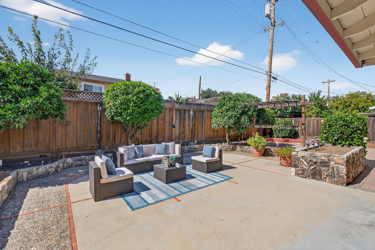 Detail Gallery Image 36 of 46 For 3277 Ensalmo Ave, San Jose,  CA 95118 - 3 Beds | 2/1 Baths