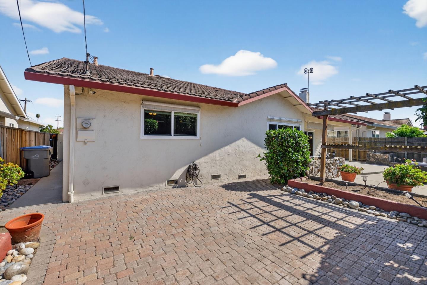 Detail Gallery Image 39 of 46 For 3277 Ensalmo Ave, San Jose,  CA 95118 - 3 Beds | 2/1 Baths