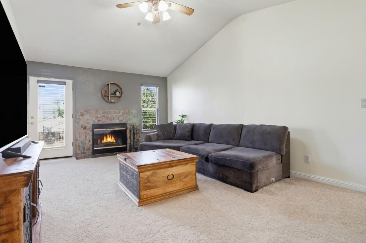 Detail Gallery Image 5 of 35 For 125 Lapis Dr, Watsonville,  CA 95076 - 3 Beds | 2 Baths