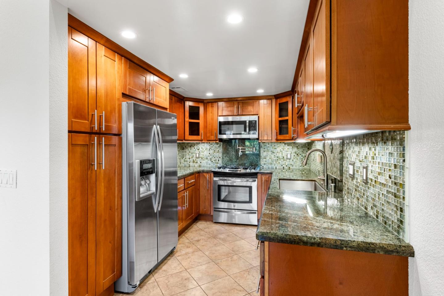 Detail Gallery Image 15 of 36 For 3717 Clayton Rd, Concord,  CA 94521 - 2 Beds | 2/1 Baths