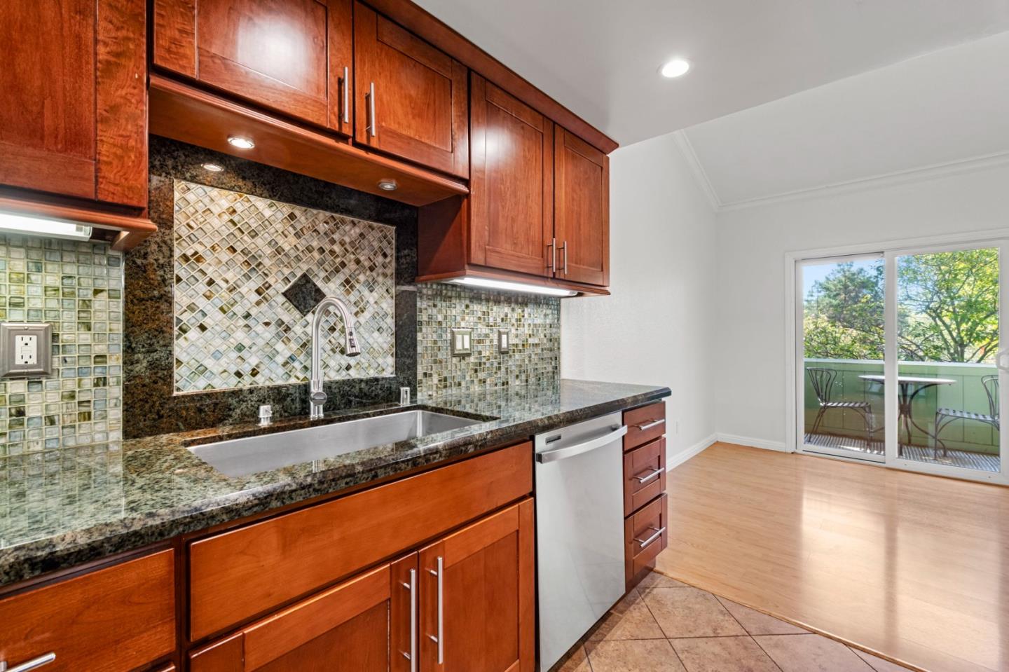 Detail Gallery Image 18 of 36 For 3717 Clayton Rd, Concord,  CA 94521 - 2 Beds | 2/1 Baths