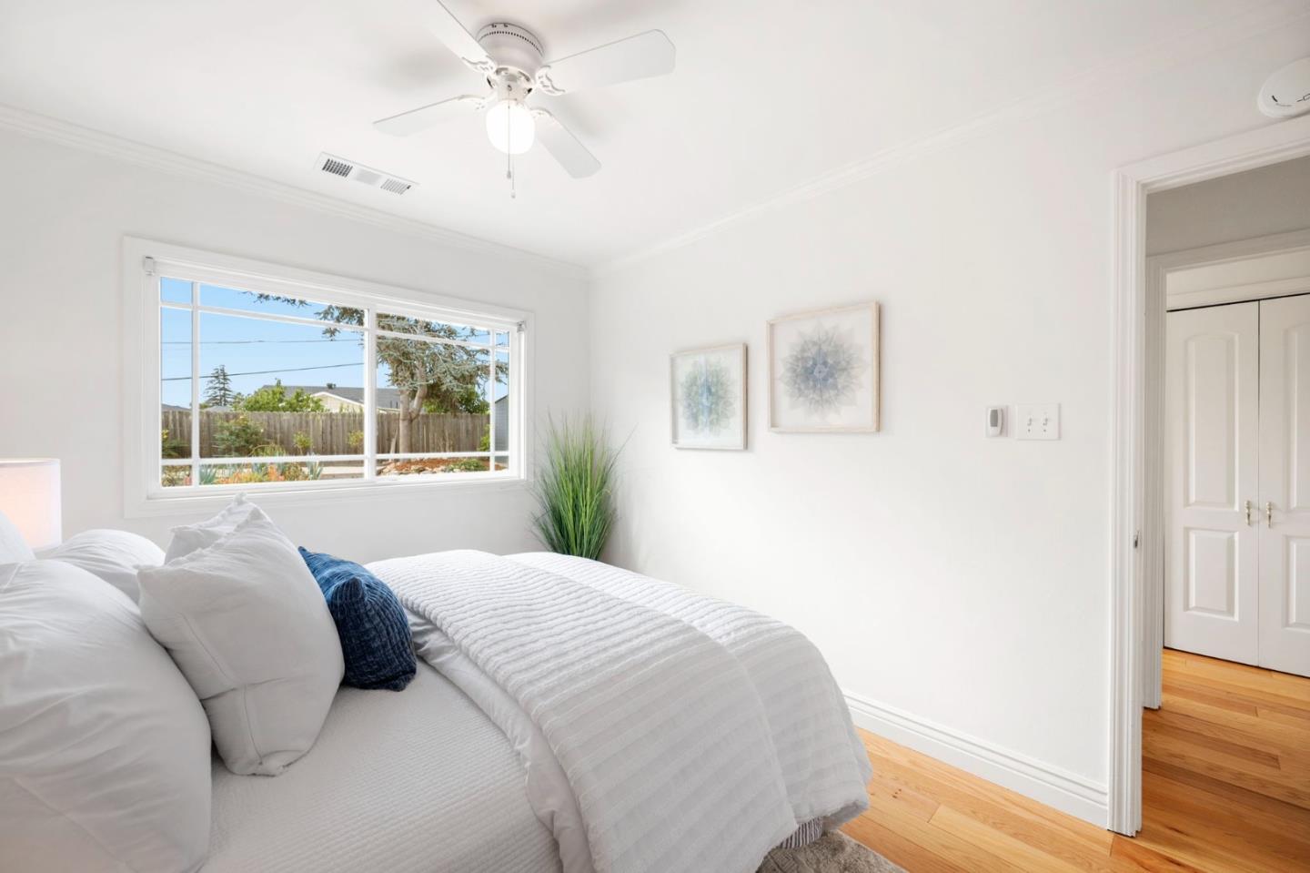 Detail Gallery Image 11 of 25 For 1976 Shoreview Ave, San Mateo,  CA 94401 - 3 Beds | 1 Baths