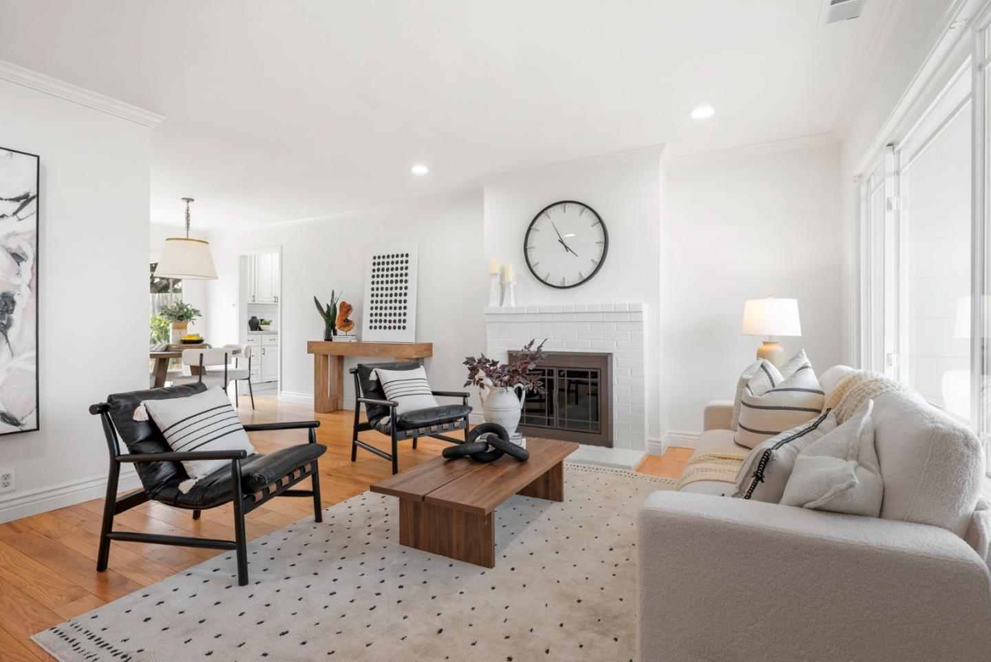 Detail Gallery Image 2 of 25 For 1976 Shoreview Ave, San Mateo,  CA 94401 - 3 Beds | 1 Baths