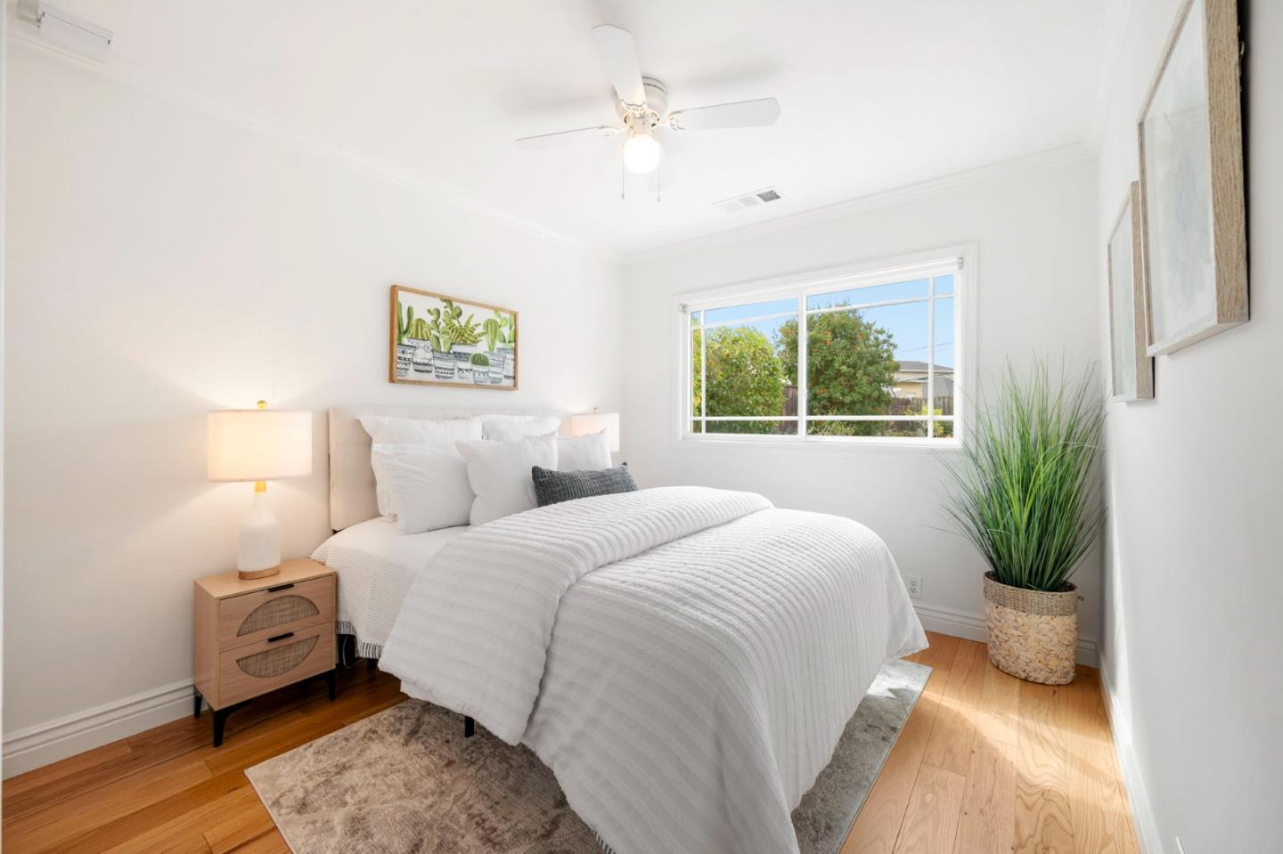 Detail Gallery Image 9 of 25 For 1976 Shoreview Ave, San Mateo,  CA 94401 - 3 Beds | 1 Baths