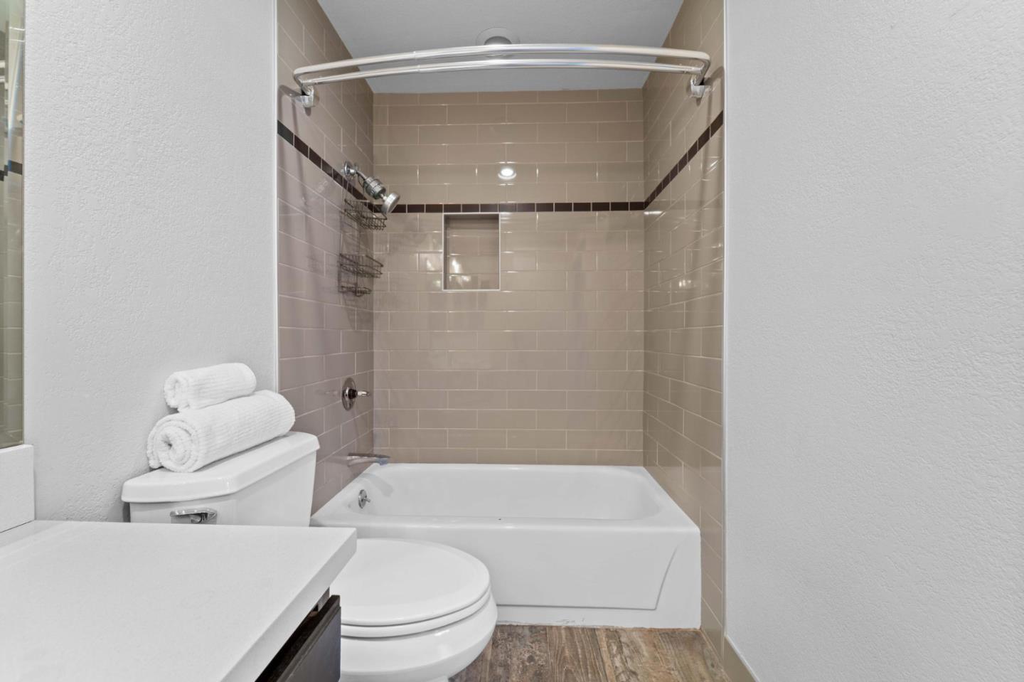 Detail Gallery Image 21 of 42 For 2785 S Bascom Ave #26,  Campbell,  CA 95008 - 2 Beds | 2/1 Baths