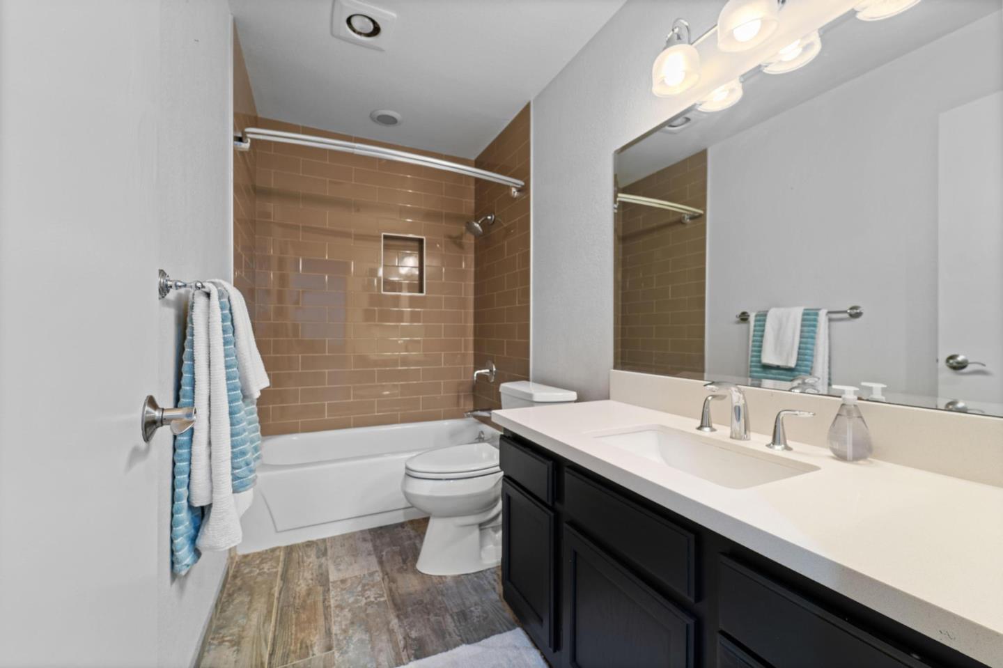 Detail Gallery Image 25 of 42 For 2785 S Bascom Ave #26,  Campbell,  CA 95008 - 2 Beds | 2/1 Baths