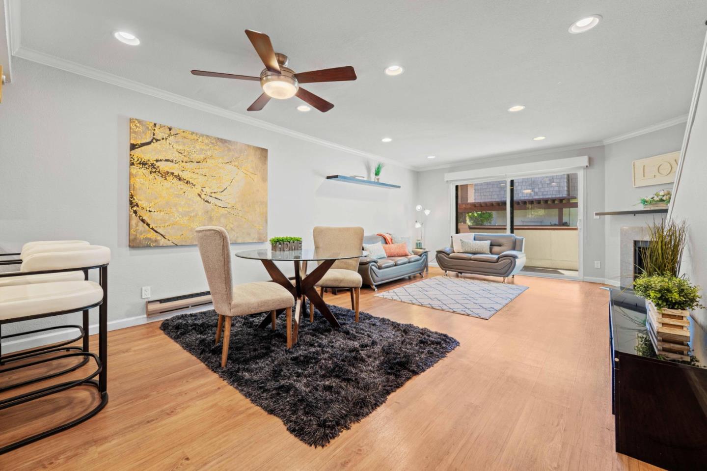 Detail Gallery Image 3 of 42 For 2785 S Bascom Ave #26,  Campbell,  CA 95008 - 2 Beds | 2/1 Baths