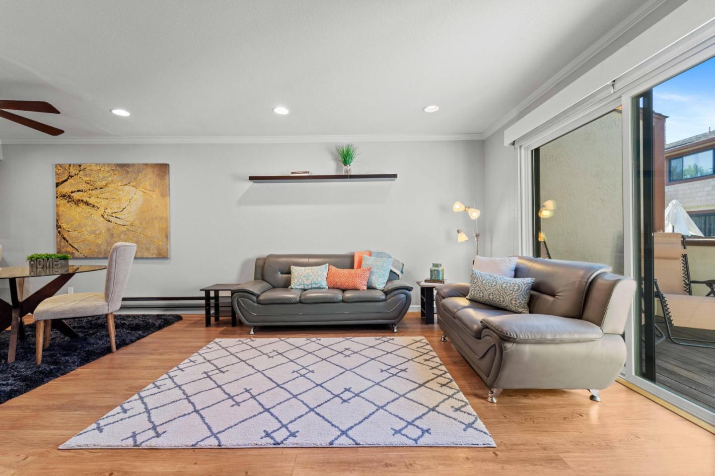 Detail Gallery Image 8 of 42 For 2785 S Bascom Ave #26,  Campbell,  CA 95008 - 2 Beds | 2/1 Baths