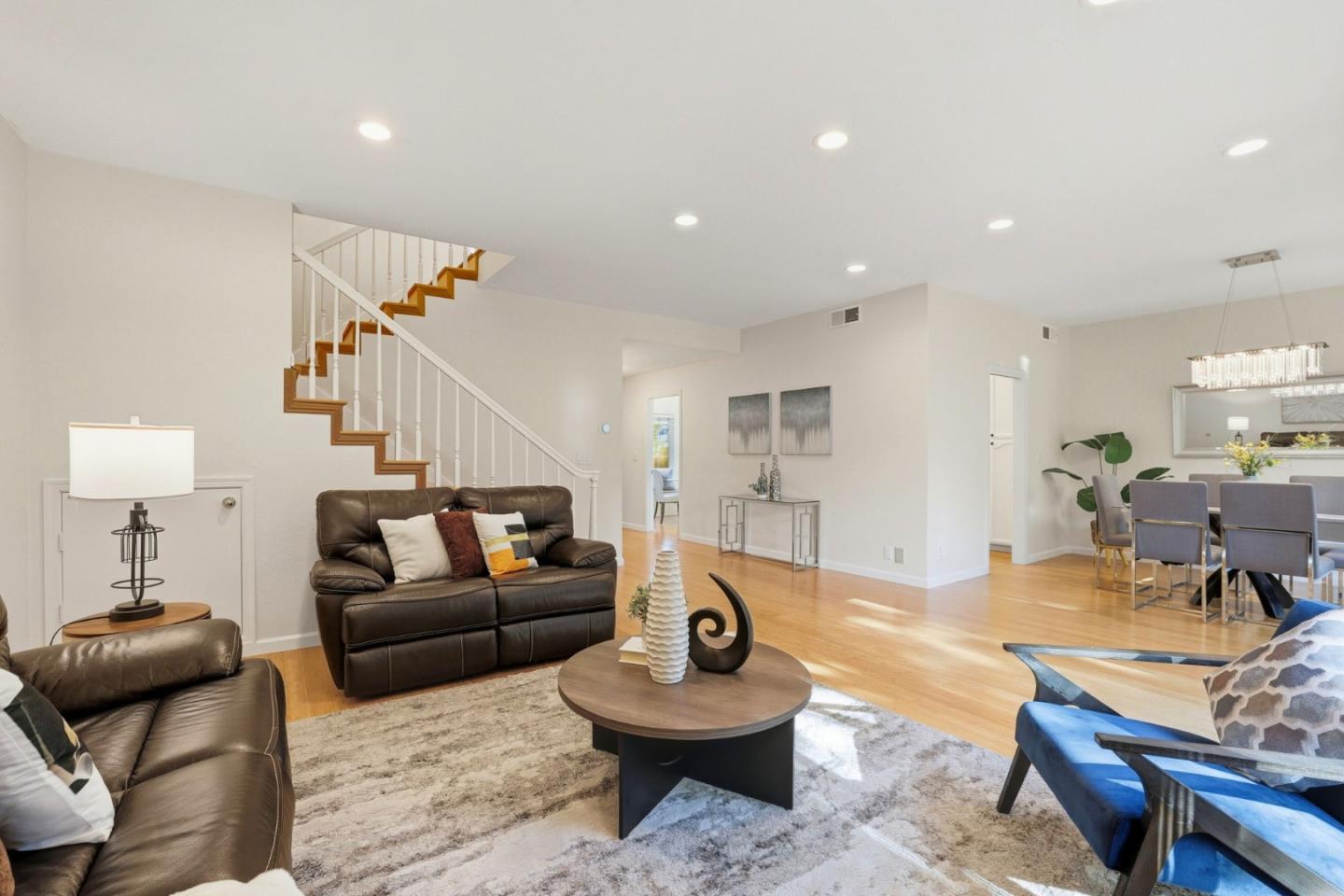 Detail Gallery Image 6 of 44 For 1066 Quail Creek Cir, San Jose,  CA 95120 - 3 Beds | 3 Baths