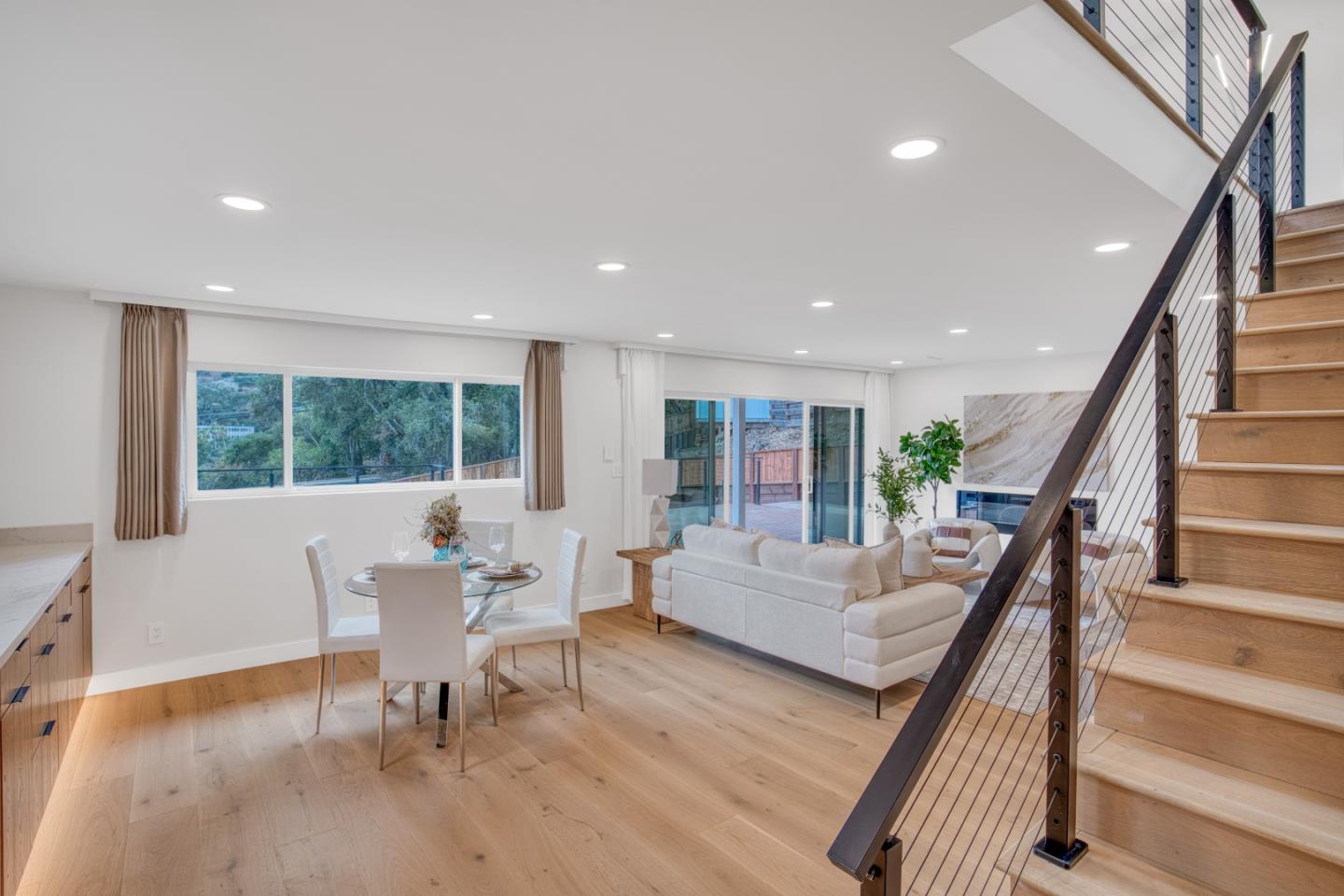 Detail Gallery Image 15 of 29 For 2614 Coronet Blvd, Belmont,  CA 94002 - 4 Beds | 3 Baths