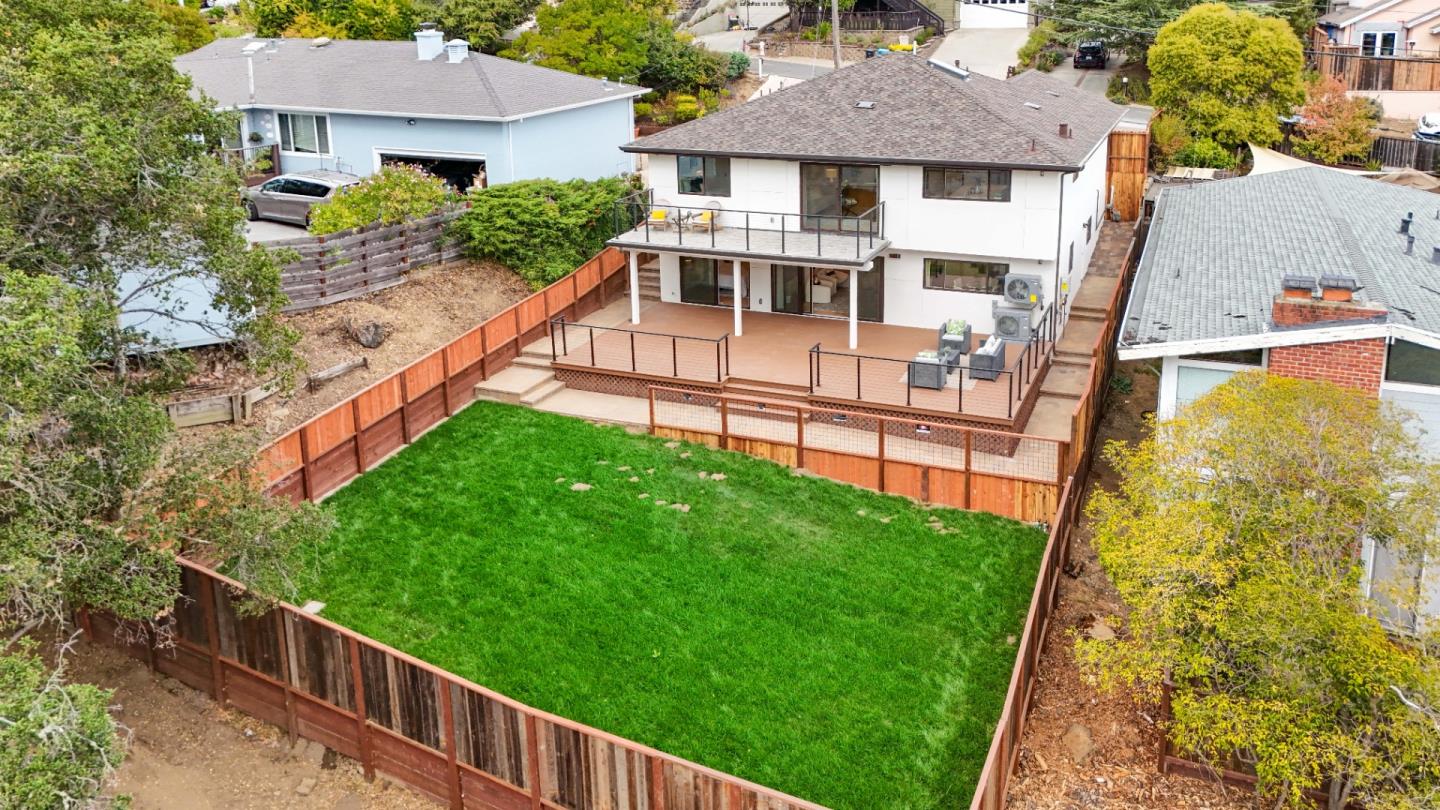 Detail Gallery Image 27 of 29 For 2614 Coronet Blvd, Belmont,  CA 94002 - 4 Beds | 3 Baths