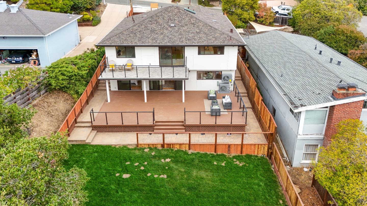 Detail Gallery Image 28 of 29 For 2614 Coronet Blvd, Belmont,  CA 94002 - 4 Beds | 3 Baths