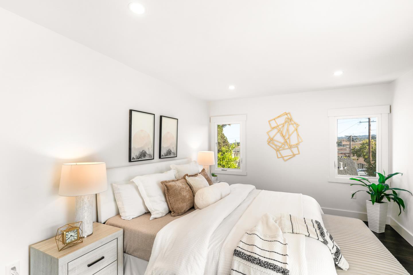 Detail Gallery Image 34 of 74 For 110 Poplar Ave, San Bruno,  CA 94066 - 3 Beds | 3 Baths