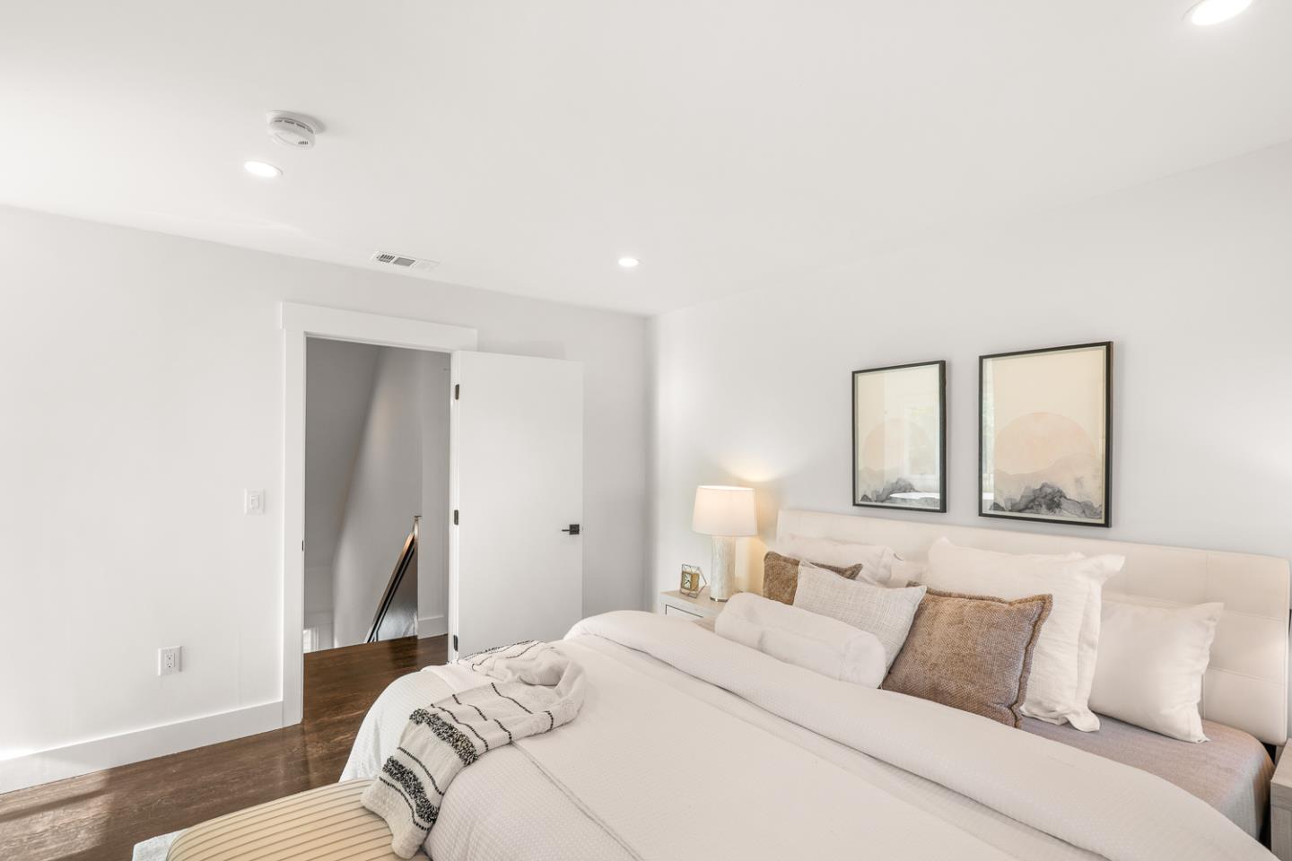 Detail Gallery Image 35 of 74 For 110 Poplar Ave, San Bruno,  CA 94066 - 3 Beds | 3 Baths