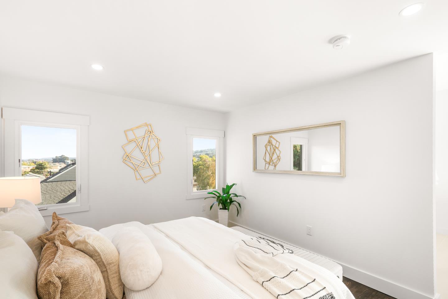 Detail Gallery Image 36 of 74 For 110 Poplar Ave, San Bruno,  CA 94066 - 3 Beds | 3 Baths