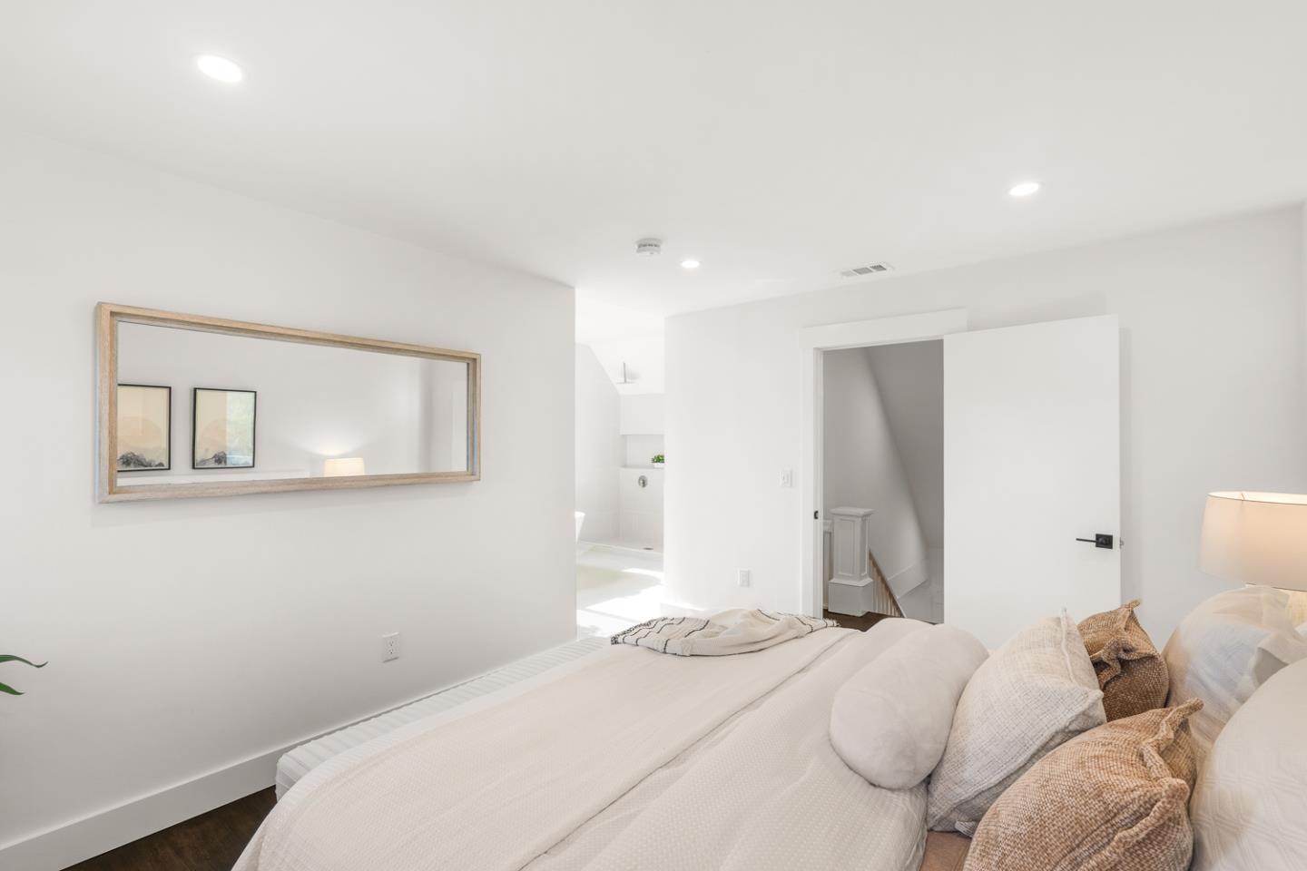 Detail Gallery Image 37 of 74 For 110 Poplar Ave, San Bruno,  CA 94066 - 3 Beds | 3 Baths