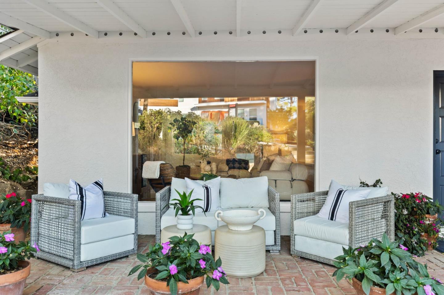 Detail Gallery Image 25 of 36 For 20 Don Ct, Redwood City,  CA 94062 - 4 Beds | 3 Baths