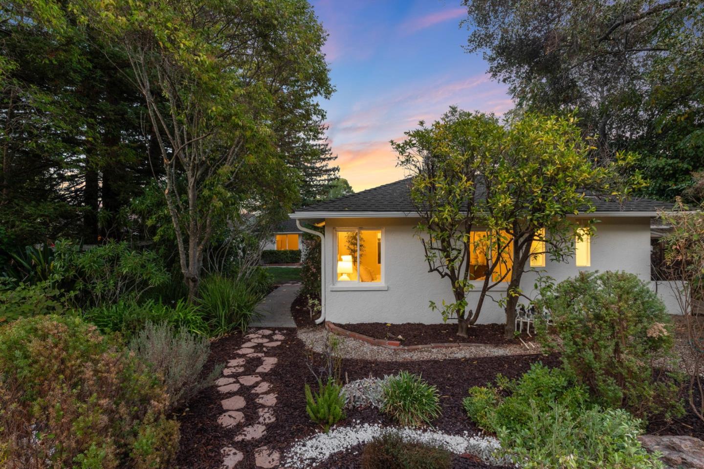 Detail Gallery Image 29 of 36 For 20 Don Ct, Redwood City,  CA 94062 - 4 Beds | 3 Baths