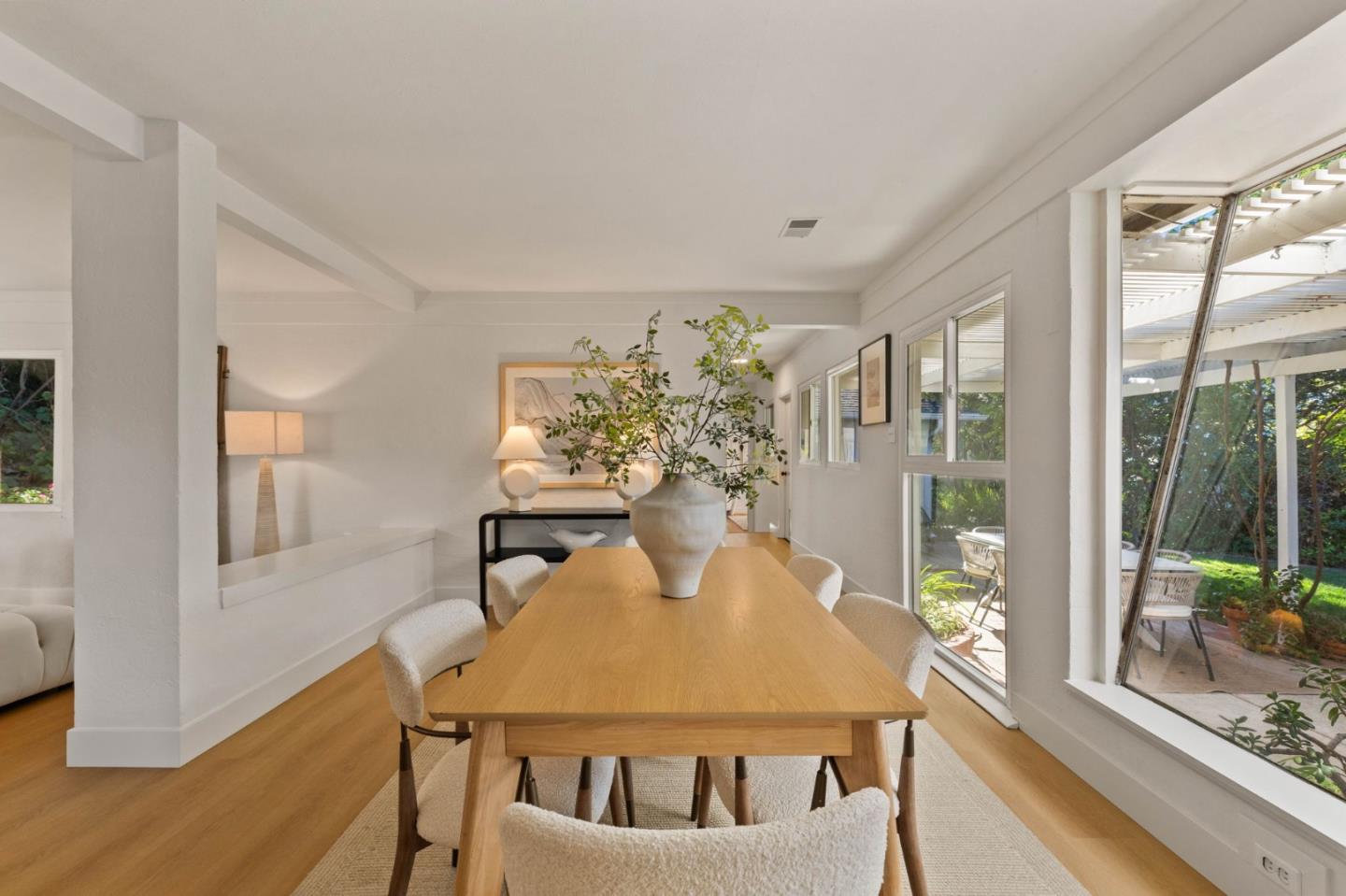 Detail Gallery Image 9 of 36 For 20 Don Ct, Redwood City,  CA 94062 - 4 Beds | 3 Baths