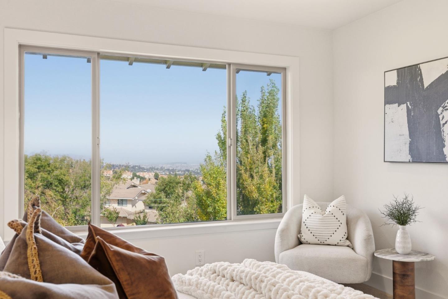 Detail Gallery Image 22 of 57 For 6 Lilly Ln, San Carlos,  CA 94070 - 3 Beds | 2/1 Baths