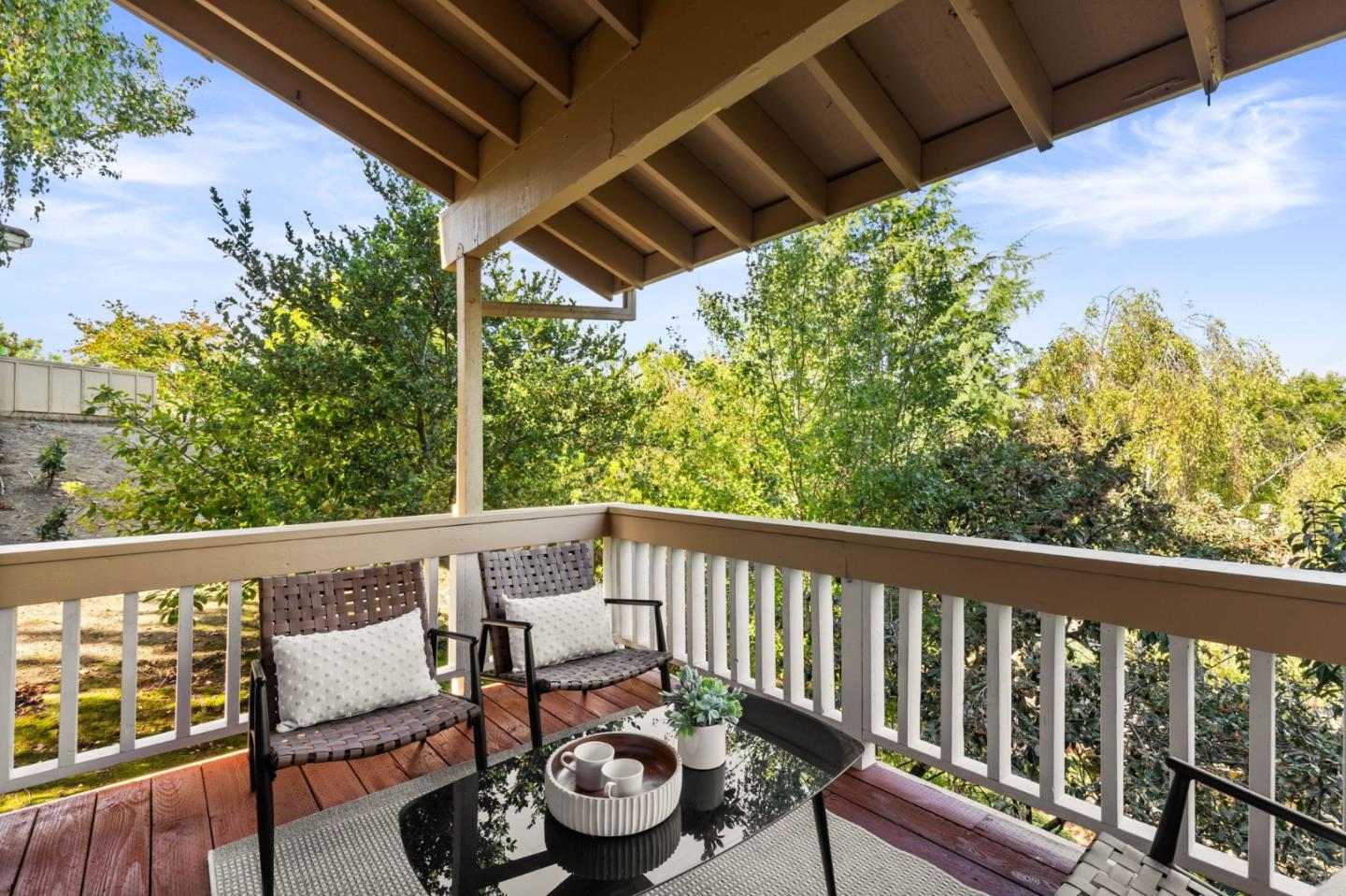 Detail Gallery Image 27 of 57 For 6 Lilly Ln, San Carlos,  CA 94070 - 3 Beds | 2/1 Baths