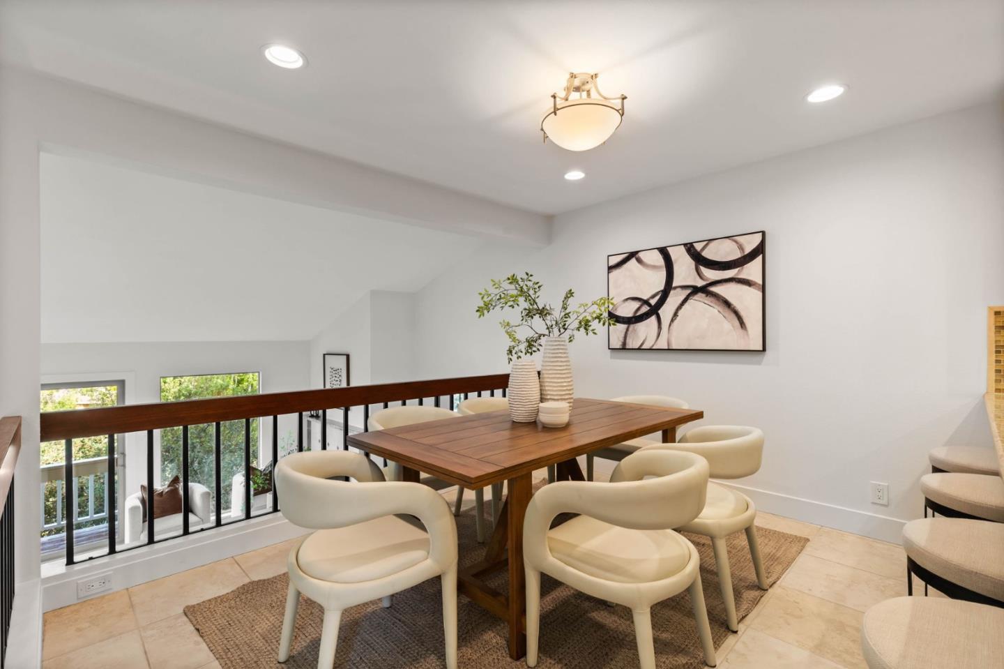 Detail Gallery Image 5 of 57 For 6 Lilly Ln, San Carlos,  CA 94070 - 3 Beds | 2/1 Baths