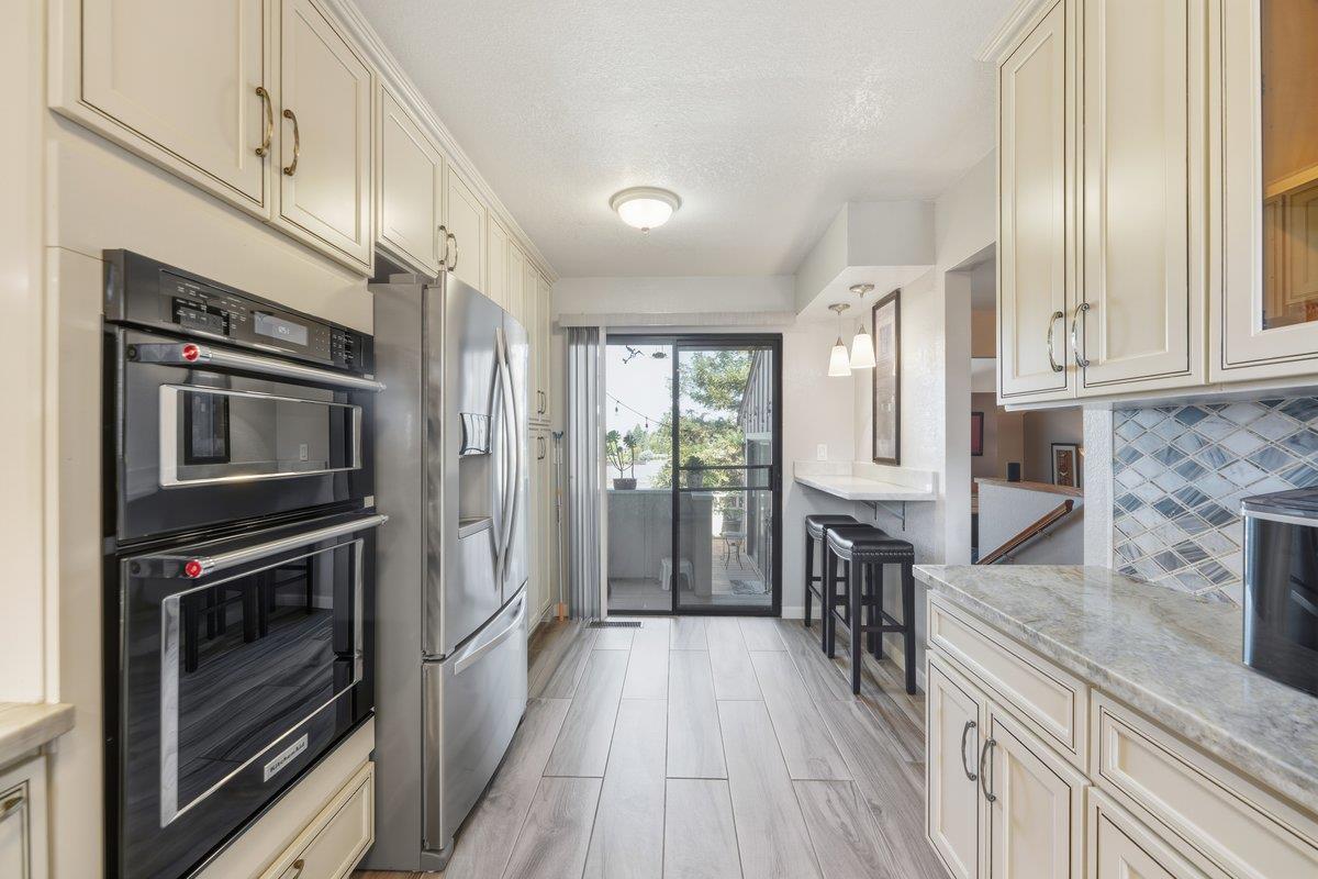 Detail Gallery Image 12 of 25 For 61 Joes Ln, Hollister,  CA 95023 - 2 Beds | 2/1 Baths