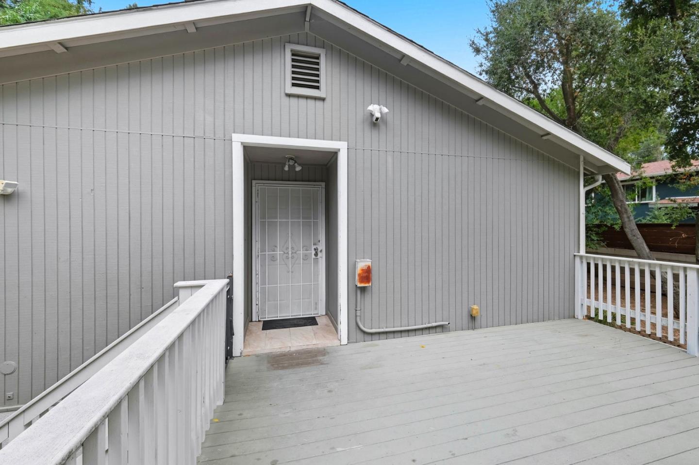 Detail Gallery Image 2 of 50 For 21564 Mary Alice Way, Los Gatos,  CA 95033 - 3 Beds | 2 Baths