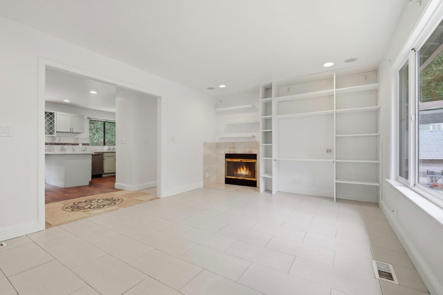 Detail Gallery Image 7 of 50 For 21564 Mary Alice Way, Los Gatos,  CA 95033 - 3 Beds | 2 Baths