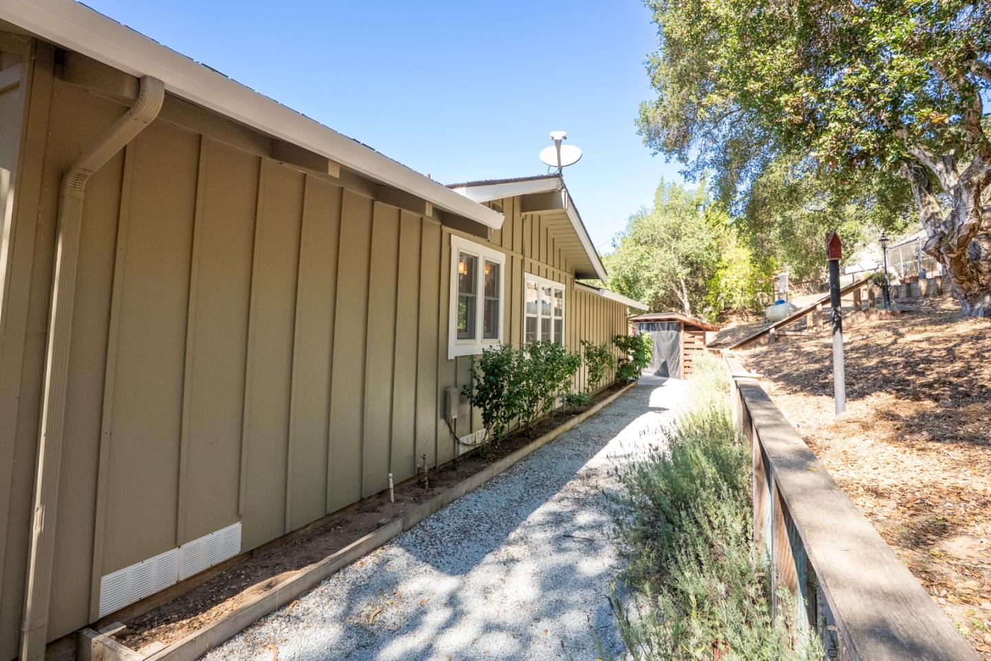 Detail Gallery Image 34 of 52 For 2471 Tuckahoe Ter, Royal Oaks,  CA 95076 - 3 Beds | 2 Baths