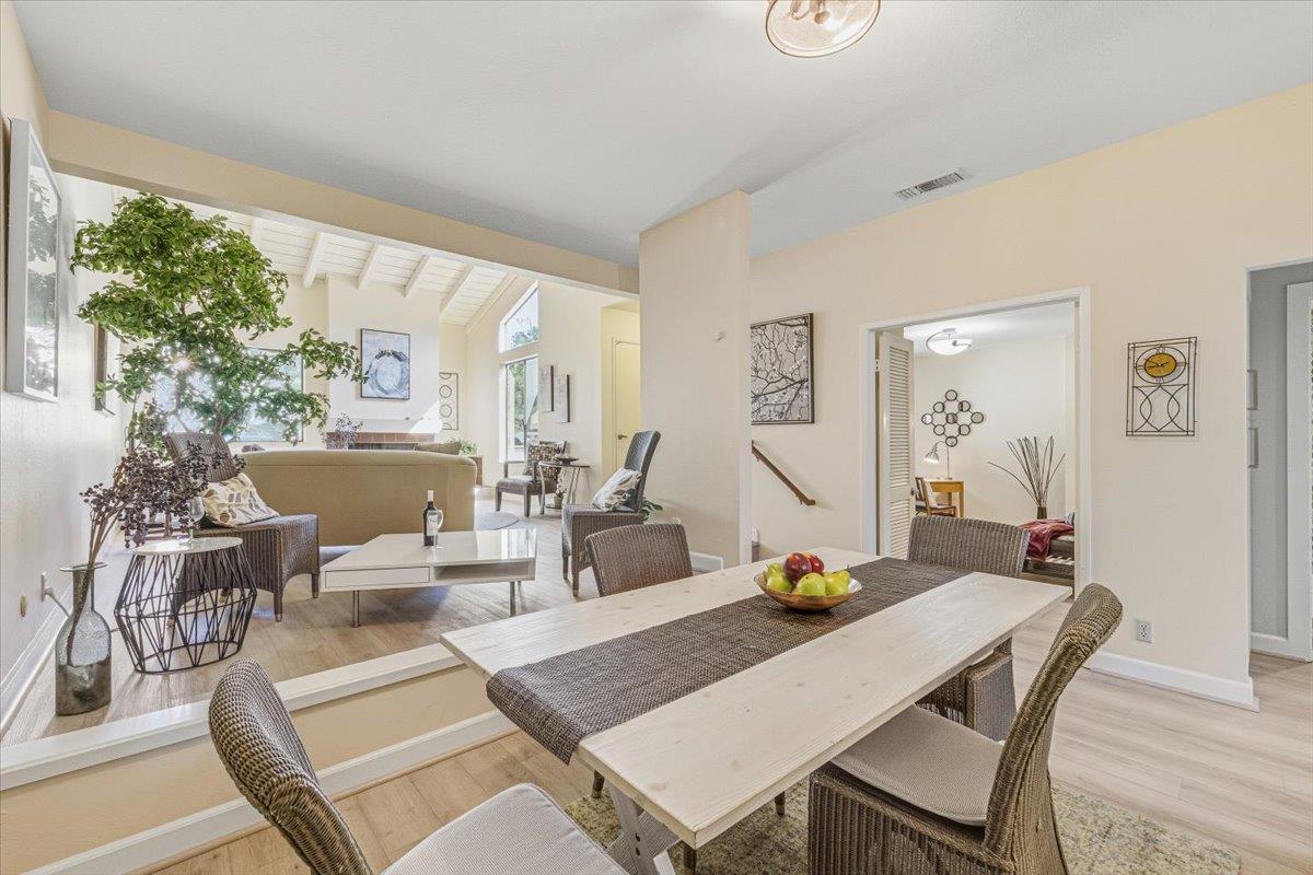 Detail Gallery Image 14 of 41 For 1109 Heather Ln, Pacific Grove,  CA 93950 - 2 Beds | 2 Baths