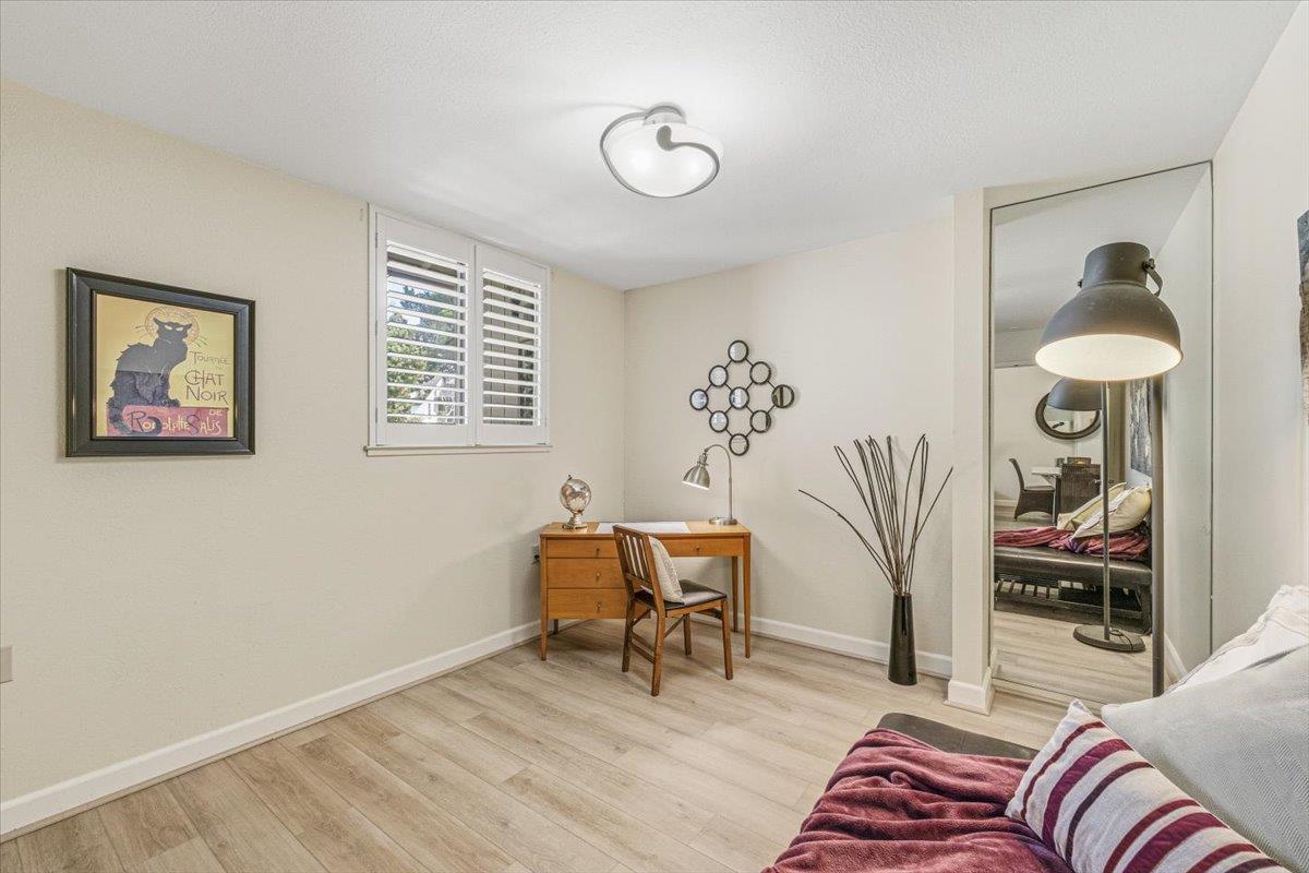 Detail Gallery Image 21 of 41 For 1109 Heather Ln, Pacific Grove,  CA 93950 - 2 Beds | 2 Baths