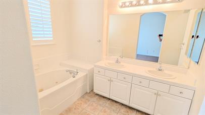 Detail Gallery Image 11 of 19 For 2012 Carignan Way, San Jose,  CA 95135 - 3 Beds | 2 Baths