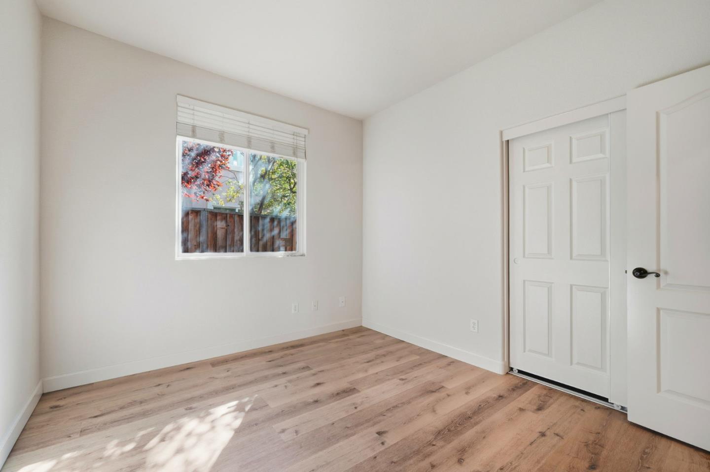 Detail Gallery Image 12 of 45 For 1867 Crater Pl, Tracy,  CA 95304 - 4 Beds | 3 Baths