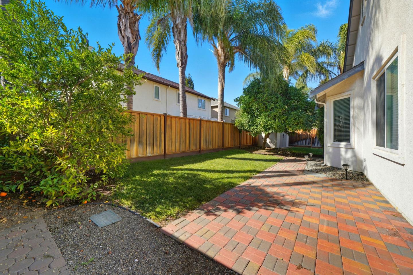 Detail Gallery Image 2 of 45 For 1867 Crater Pl, Tracy,  CA 95304 - 4 Beds | 3 Baths