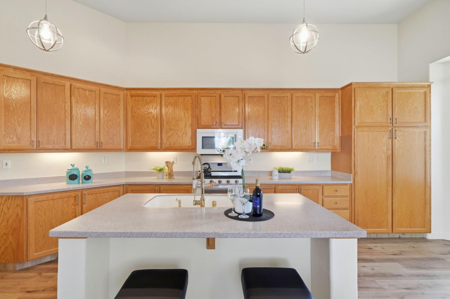 Detail Gallery Image 28 of 45 For 1867 Crater Pl, Tracy,  CA 95304 - 4 Beds | 3 Baths