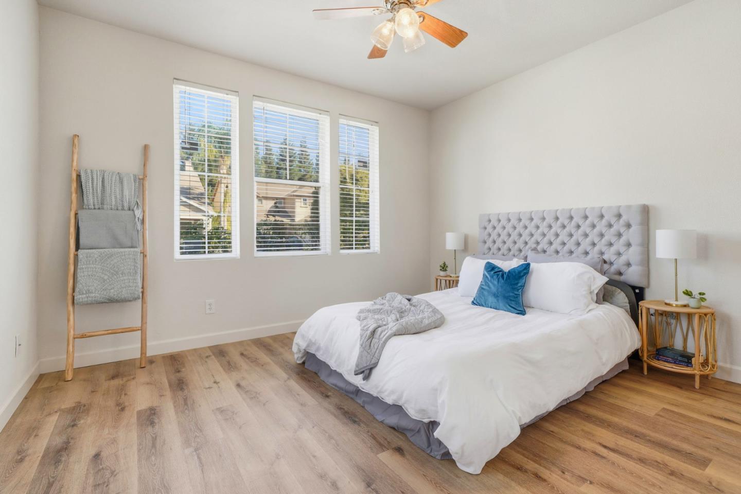 Detail Gallery Image 38 of 45 For 1867 Crater Pl, Tracy,  CA 95304 - 4 Beds | 3 Baths