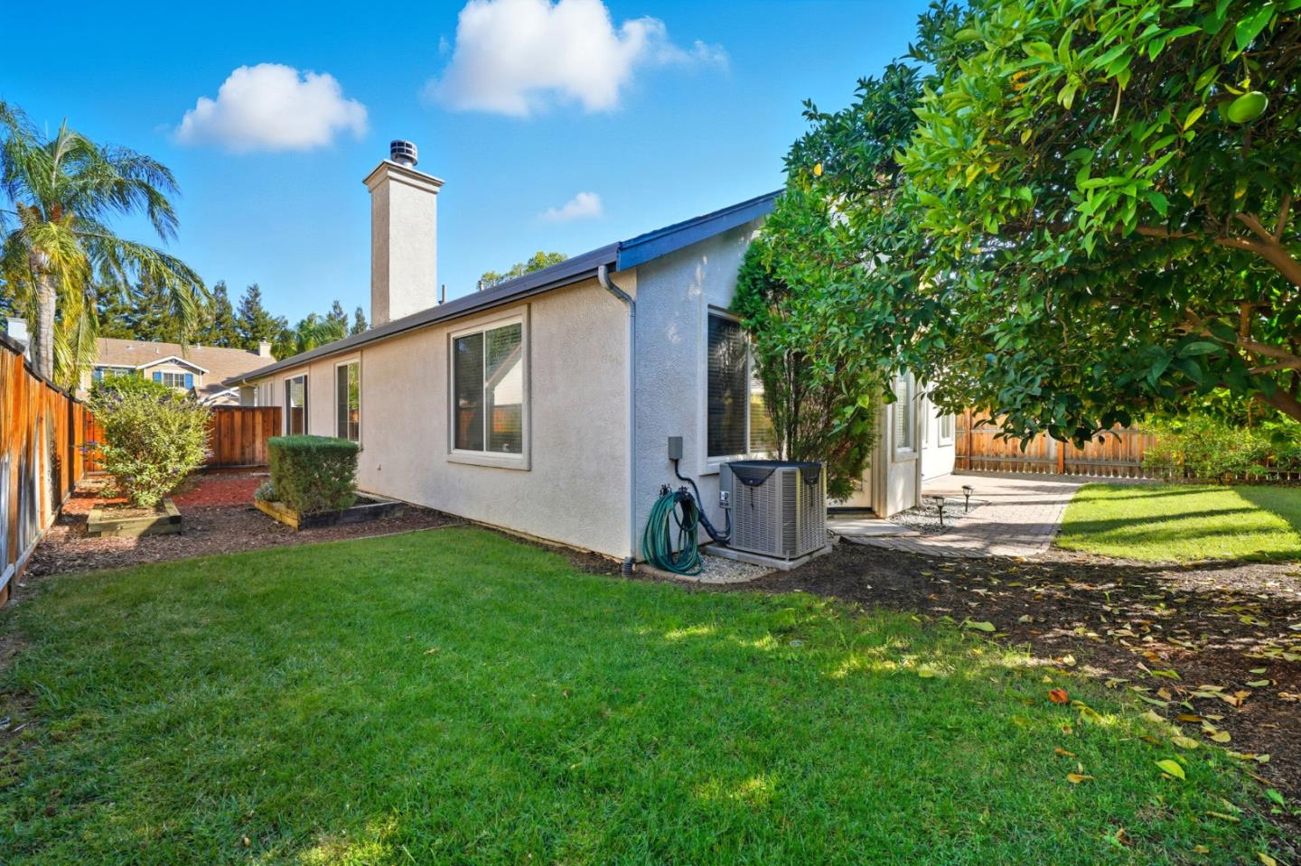 Detail Gallery Image 5 of 45 For 1867 Crater Pl, Tracy,  CA 95304 - 4 Beds | 3 Baths