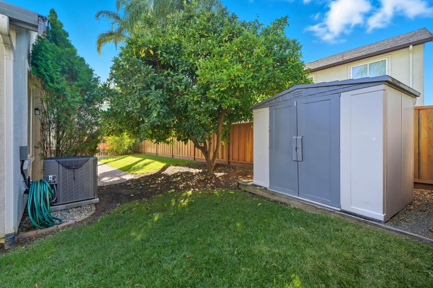 Detail Gallery Image 6 of 45 For 1867 Crater Pl, Tracy,  CA 95304 - 4 Beds | 3 Baths