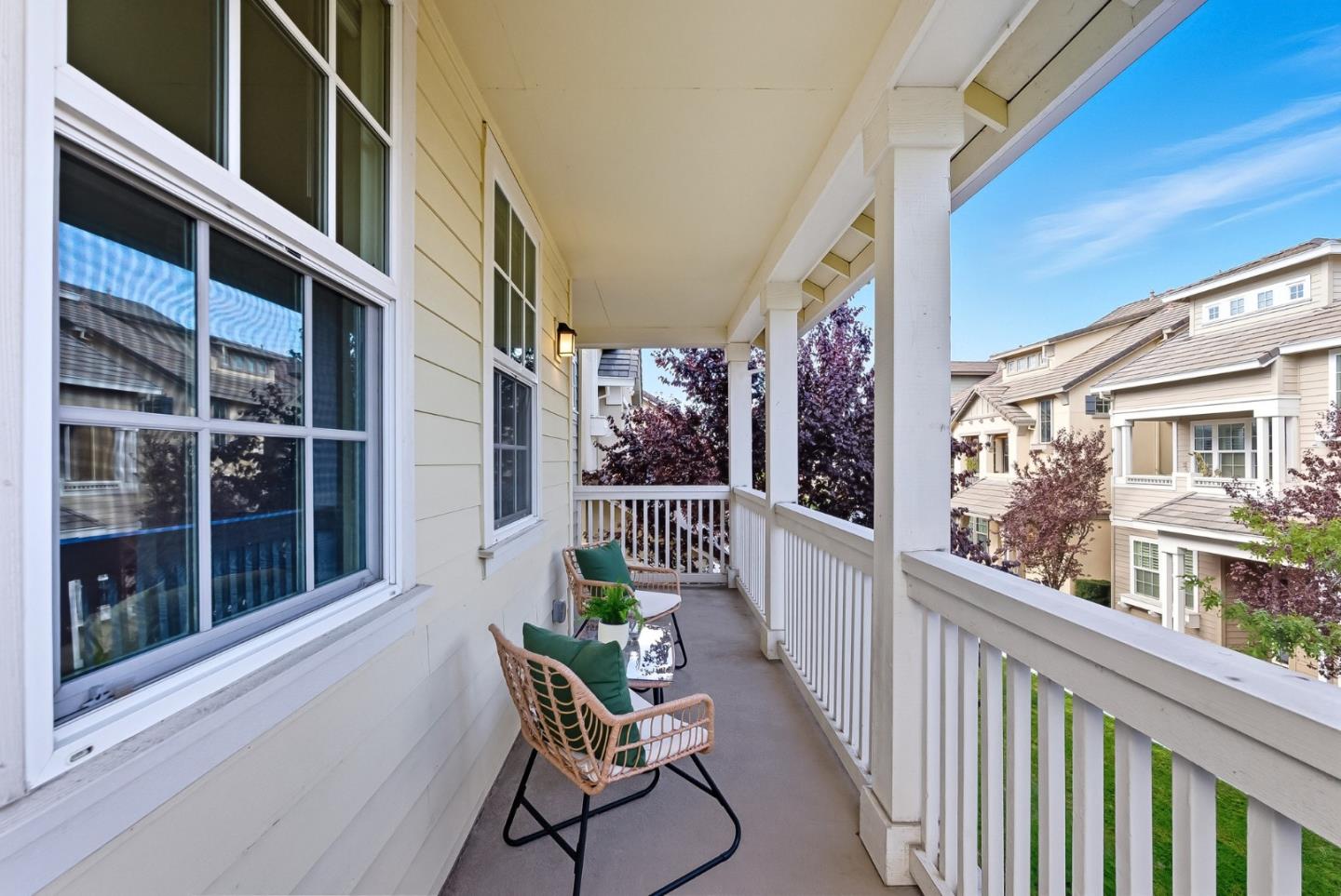 Detail Gallery Image 15 of 52 For 3400 Pyramid Way, Mountain View,  CA 94043 - 4 Beds | 4 Baths