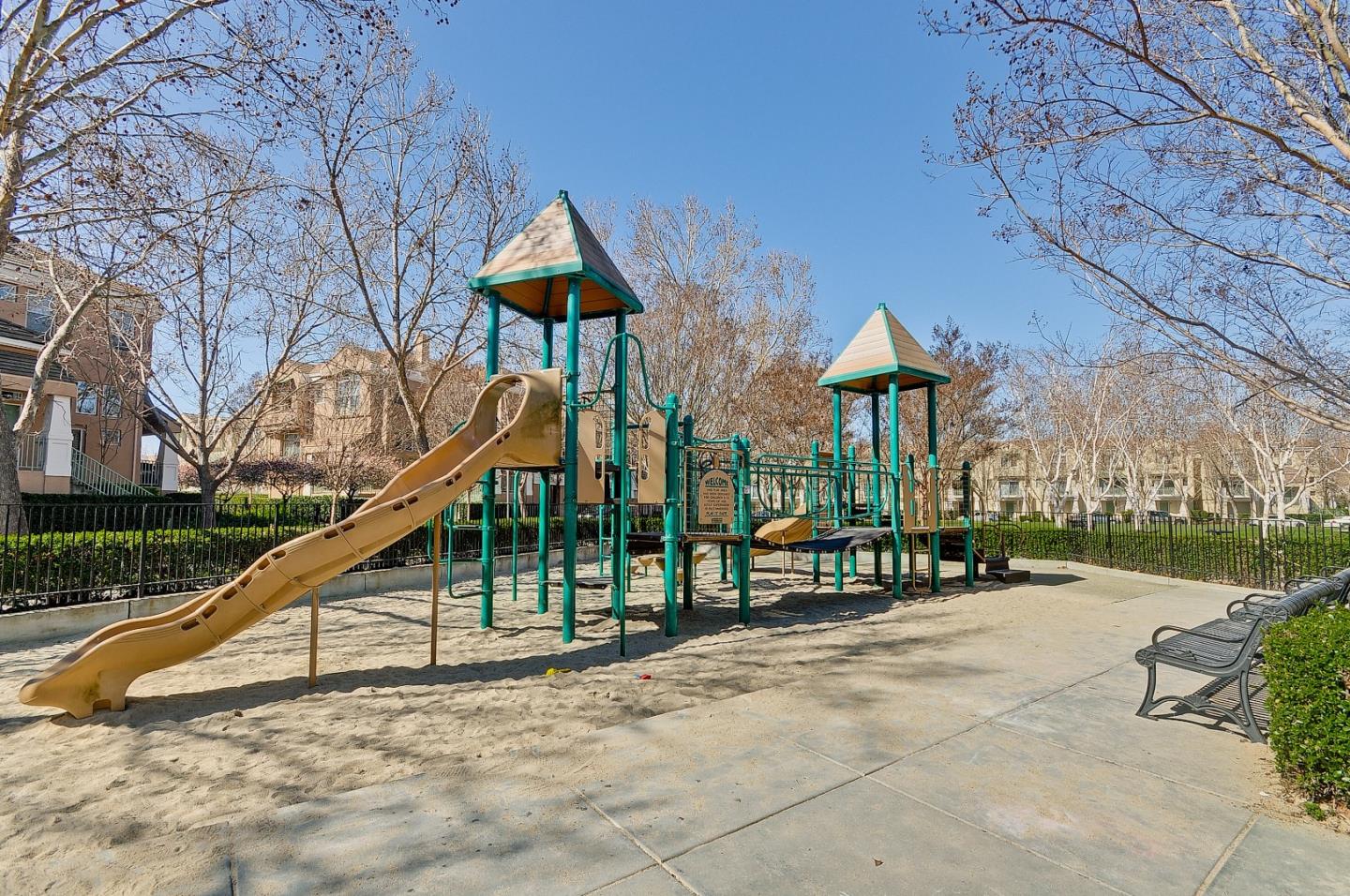 Detail Gallery Image 47 of 52 For 3400 Pyramid Way, Mountain View,  CA 94043 - 4 Beds | 4 Baths