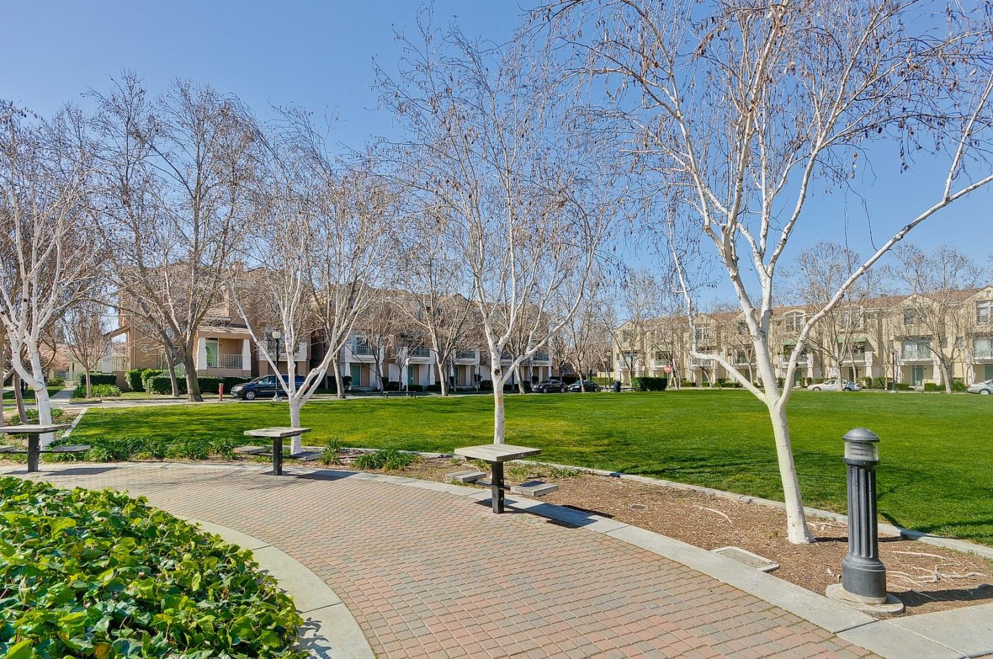 Detail Gallery Image 50 of 52 For 3400 Pyramid Way, Mountain View,  CA 94043 - 4 Beds | 4 Baths