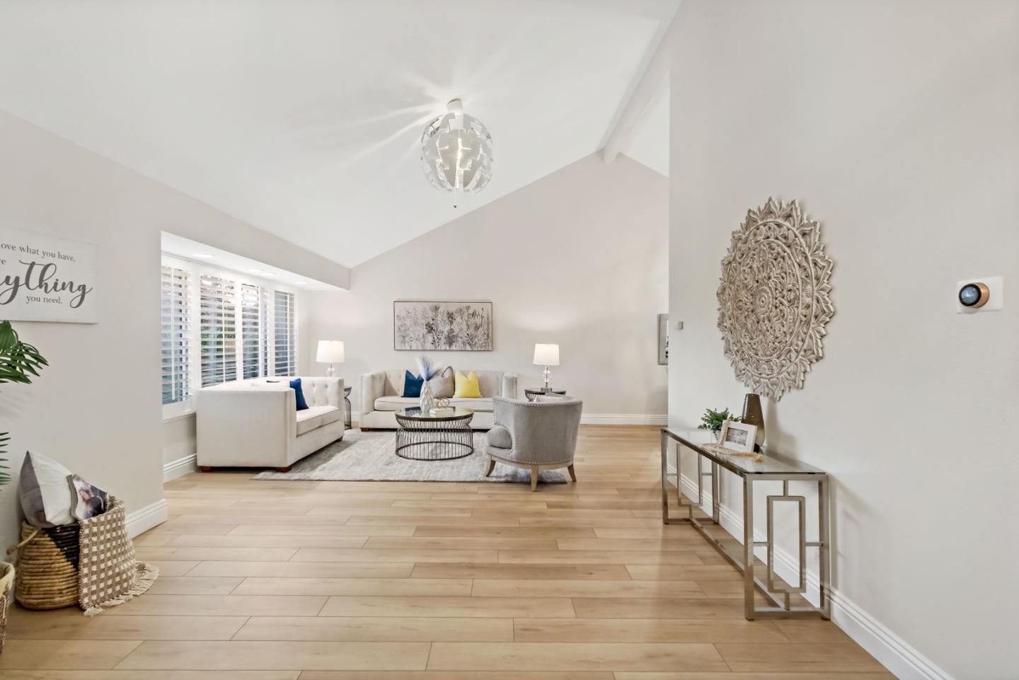 Detail Gallery Image 16 of 64 For 17716 Columbia Dr, Castro Valley,  CA 94552 - 4 Beds | 2/1 Baths