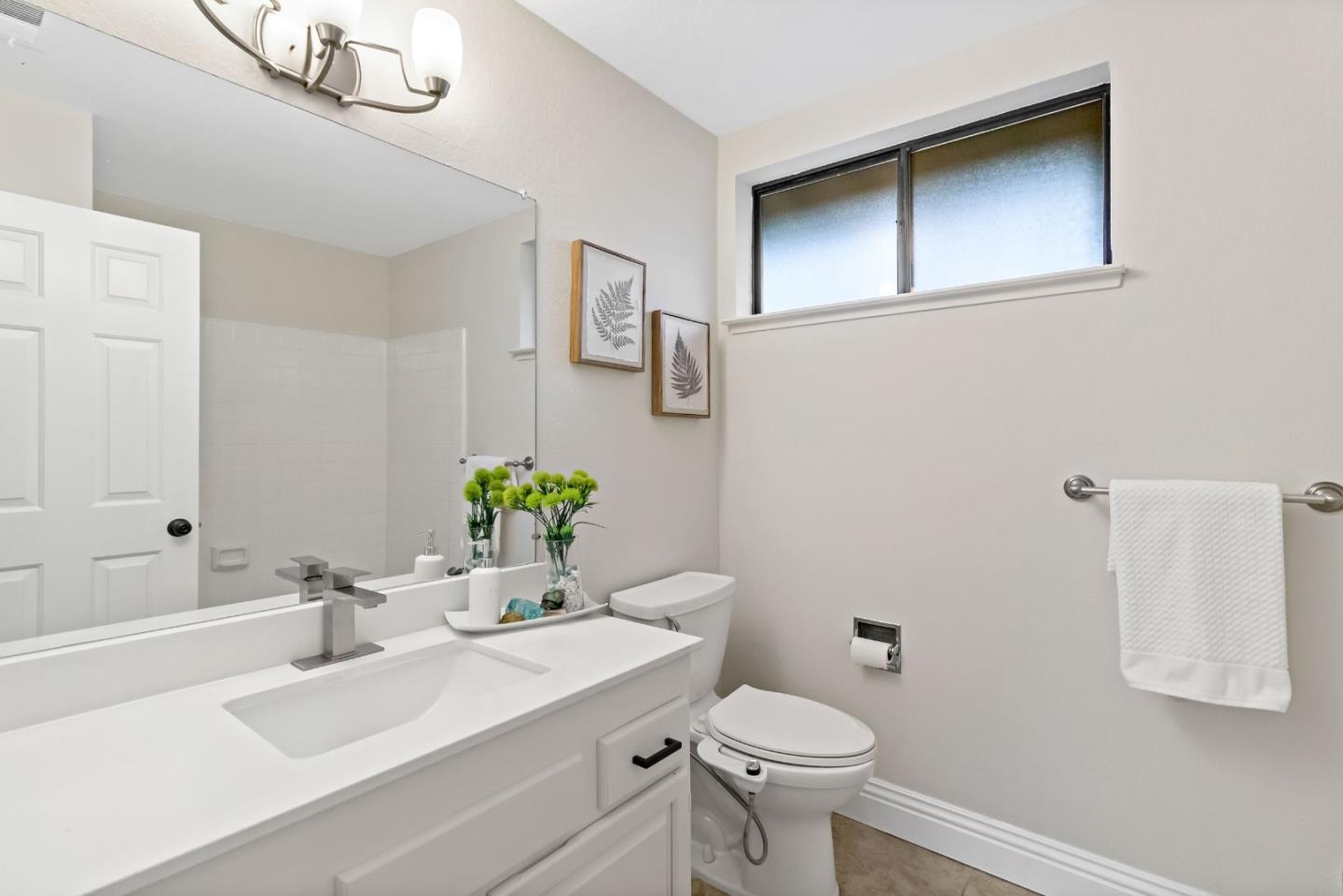 Detail Gallery Image 38 of 64 For 17716 Columbia Dr, Castro Valley,  CA 94552 - 4 Beds | 2/1 Baths