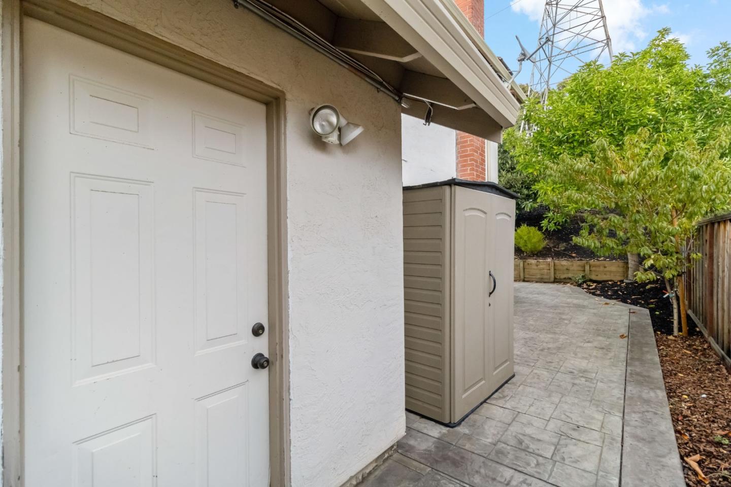Detail Gallery Image 58 of 64 For 17716 Columbia Dr, Castro Valley,  CA 94552 - 4 Beds | 2/1 Baths