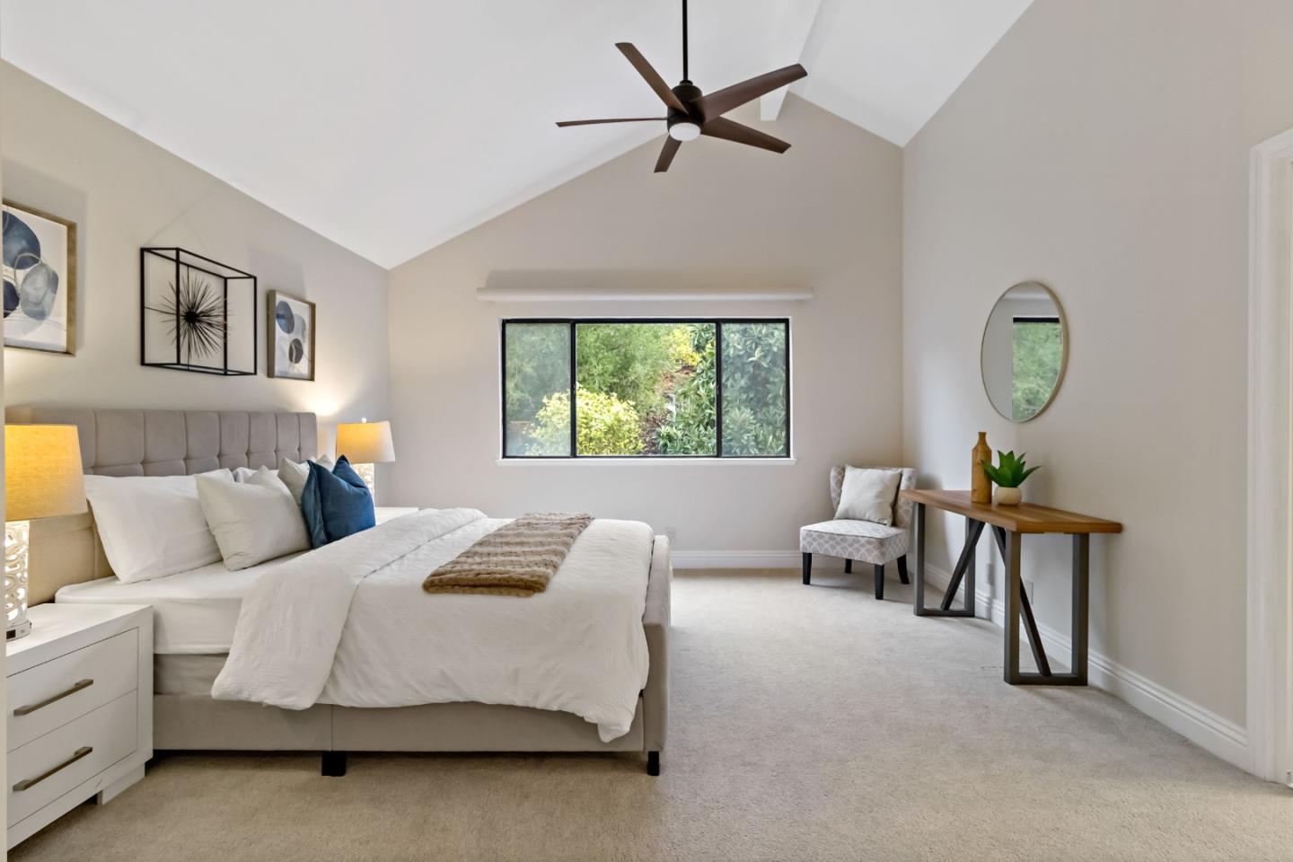 Detail Gallery Image 9 of 64 For 17716 Columbia Dr, Castro Valley,  CA 94552 - 4 Beds | 2/1 Baths