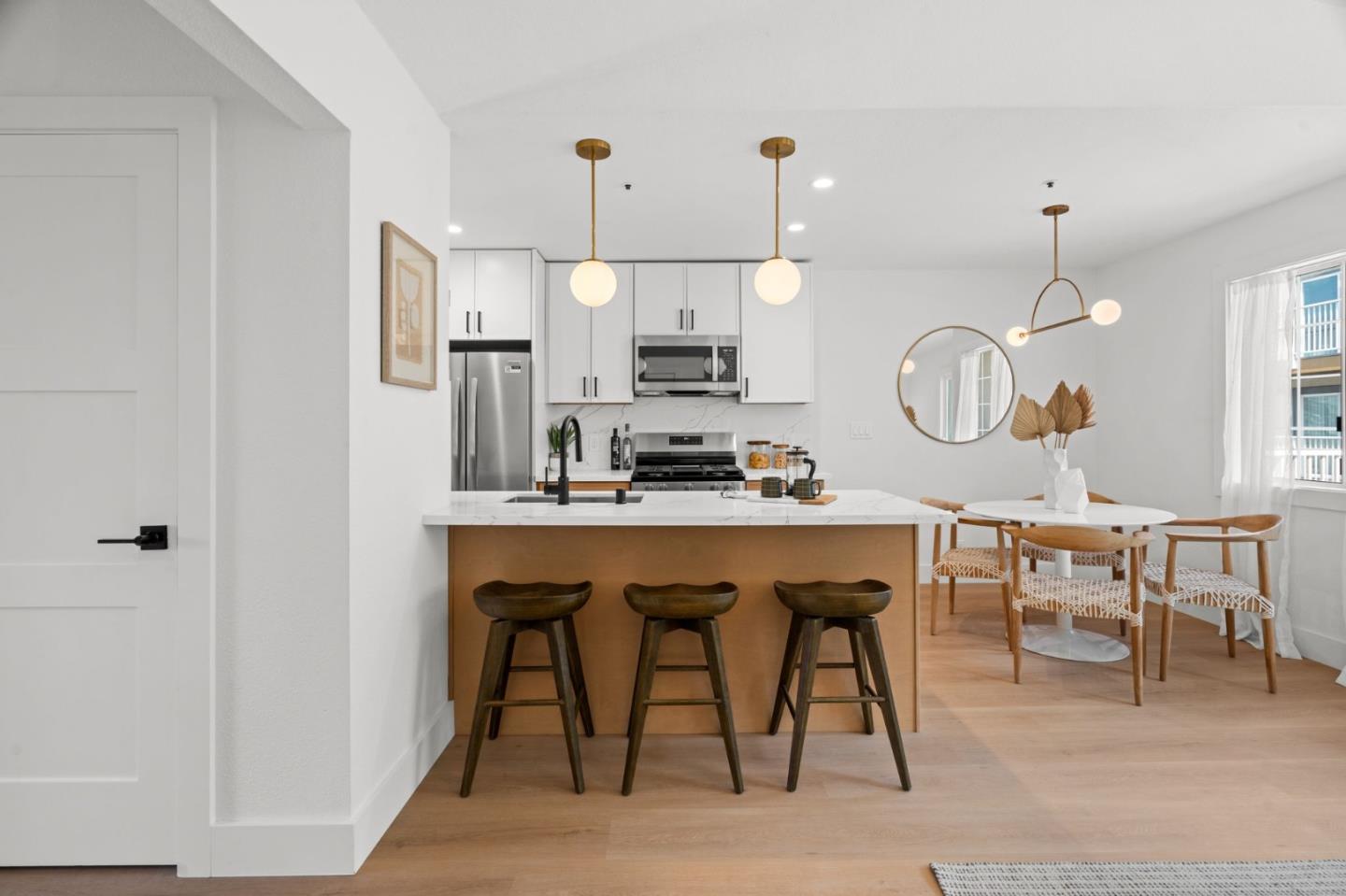 Detail Gallery Image 10 of 34 For 1003 San Antonio Cir #303,  Daly City,  CA 94014 - 2 Beds | 1 Baths