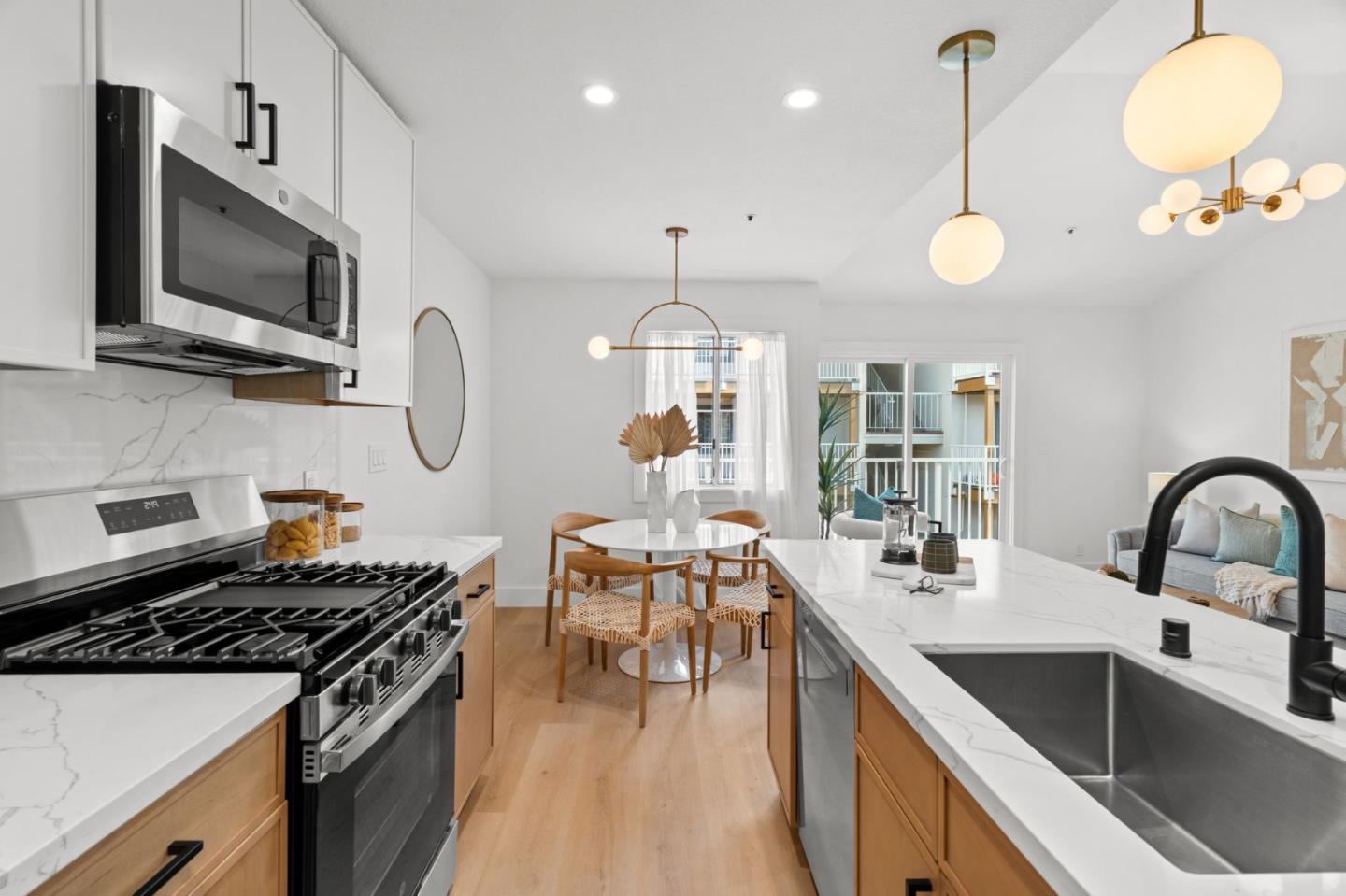 Detail Gallery Image 12 of 34 For 1003 San Antonio Cir #303,  Daly City,  CA 94014 - 2 Beds | 1 Baths