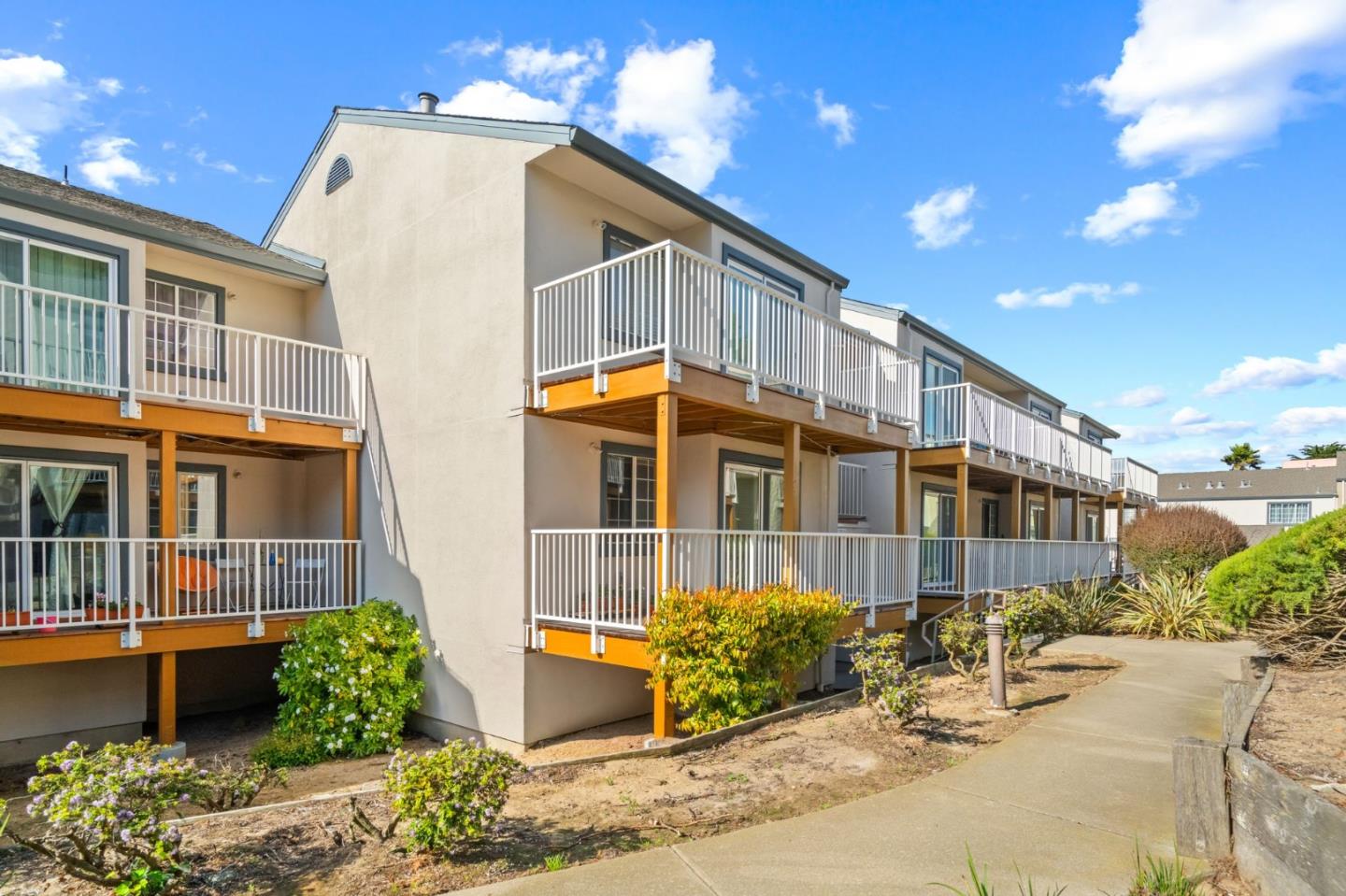 Detail Gallery Image 22 of 34 For 1003 San Antonio Cir #303,  Daly City,  CA 94014 - 2 Beds | 1 Baths